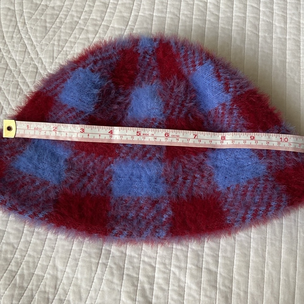 Urban Outfitters Juno Fuzzy Bucket Hat Checkered Plaid Blue Red One Size NEW - Picture 11 of 13